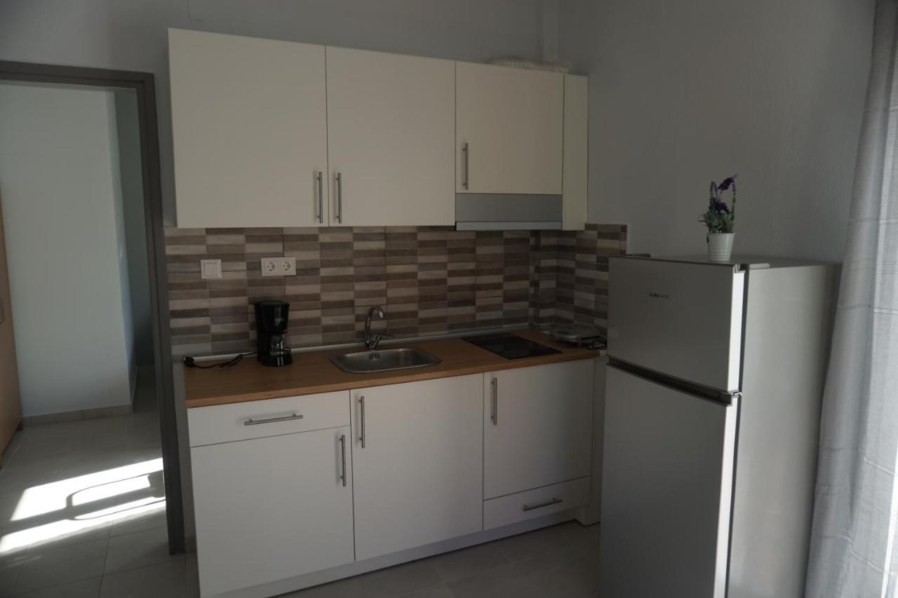 Park View Apartment In Paralia Dionisiou Exterior photo