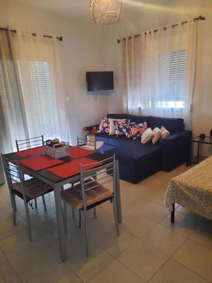 Park View Apartment In Paralia Dionisiou Exterior photo