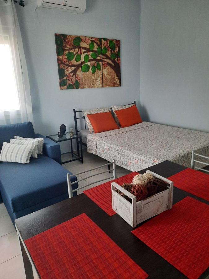 Park View Apartment In Paralia Dionisiou Exterior photo